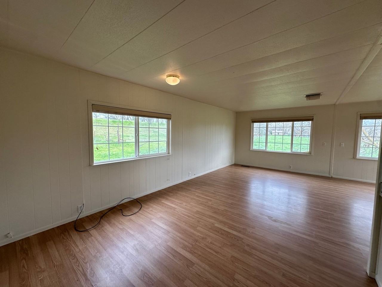 14084 Orange Blossom Rd - Photo 3 of 16