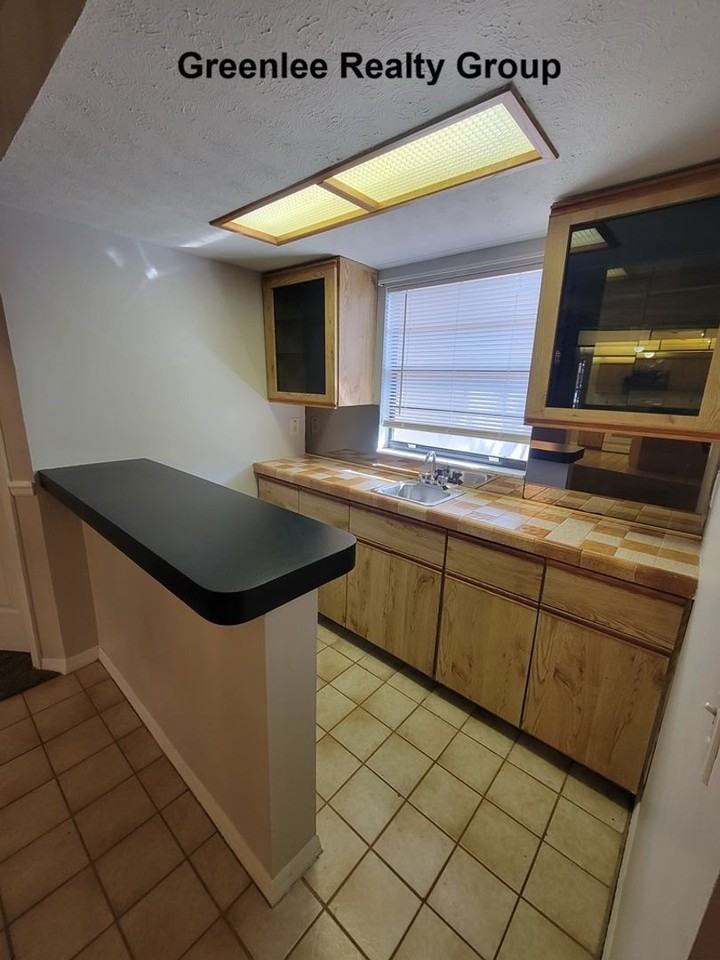 7553 High Pines Ct - Photo 6 of 33