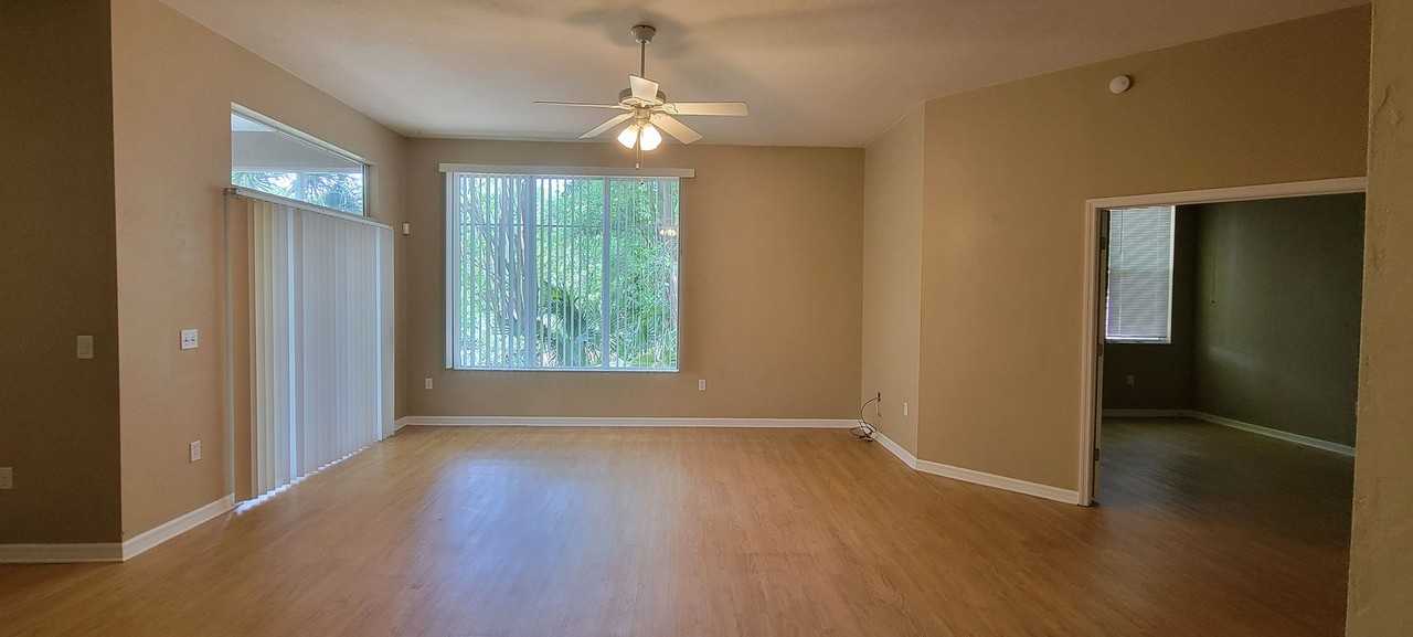 10050 Sw 52nd Rd - Photo 7 of 39