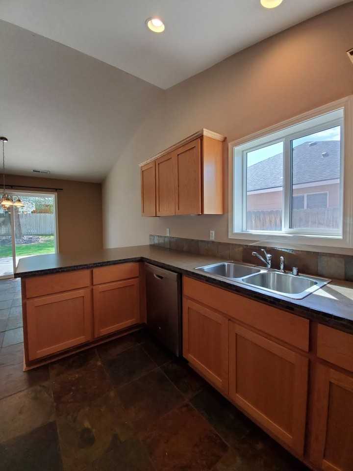 1709 W 30th Ave - Photo 7 of 25