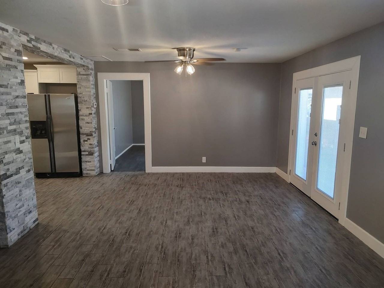 445 S Washington St #A - Photo 6 of 21