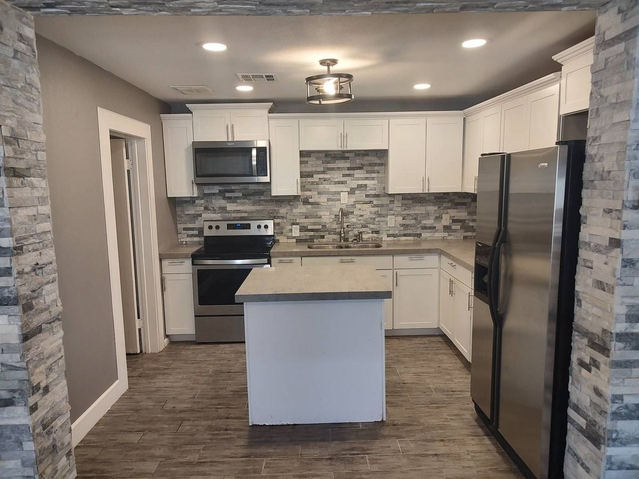 445 S Washington St #A - Photo 5 of 21