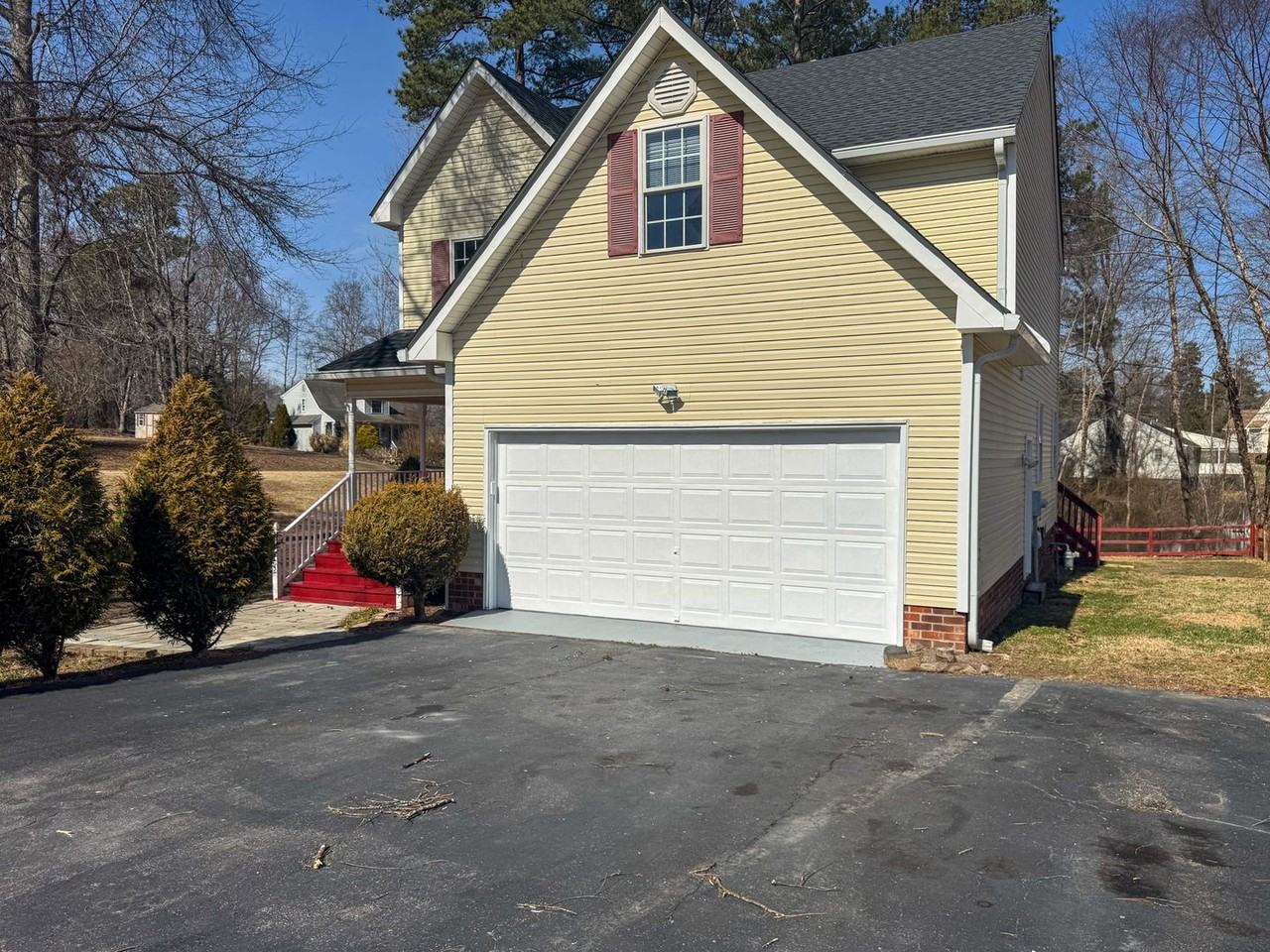 24502 Lake Dr - Photo 2 of 37