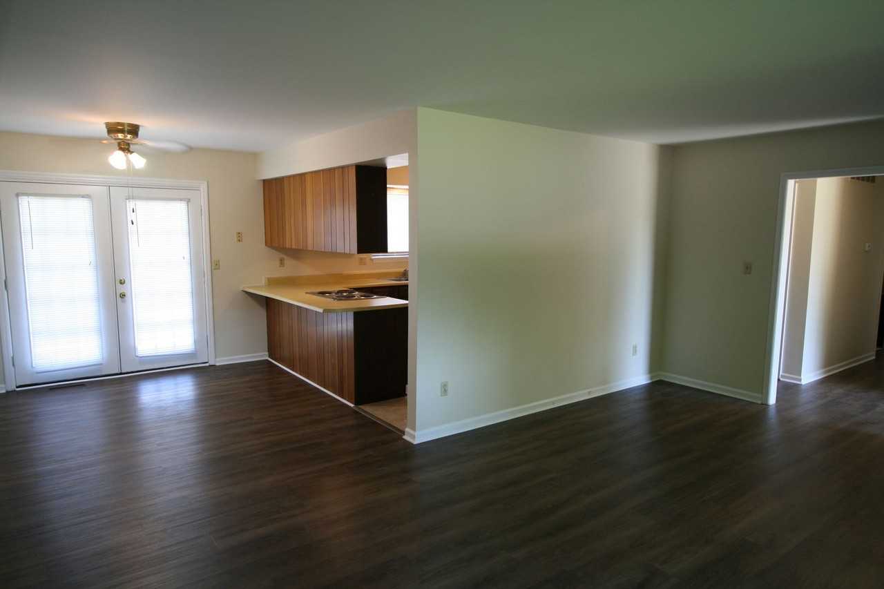 3864 Sundart Dr - Photo 4 of 21