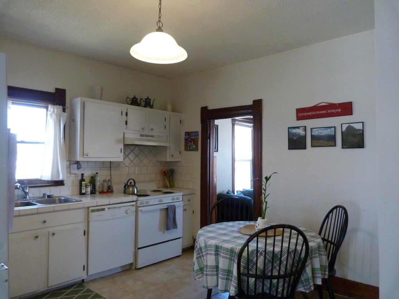 29 Ash St - Photo 6 of 14