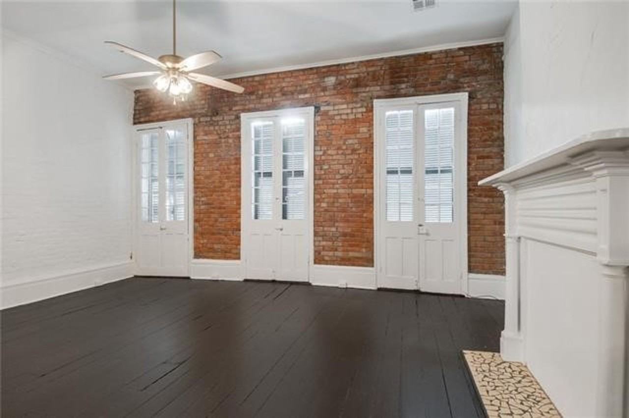 605 Royal St - Photo 2 of 5