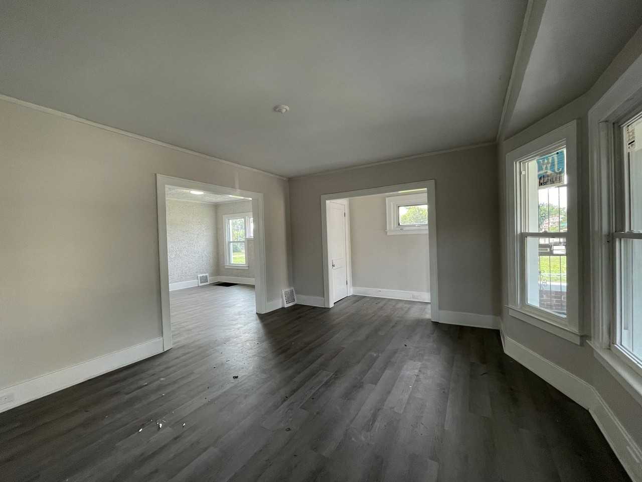 Calvert Duplex (The Shirley) - Photo 2 of 14