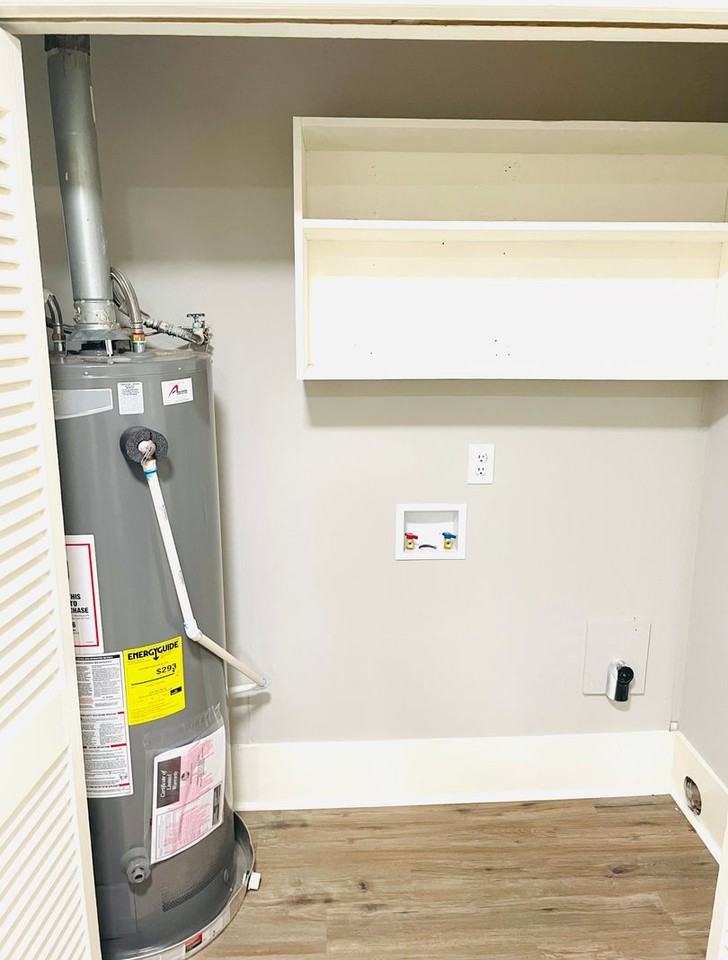 3019 Crawford St - Photo 6 of 14