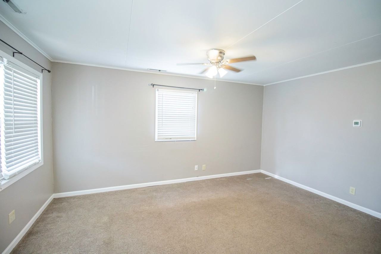 2120 Ulen Ln - Photo 4 of 14