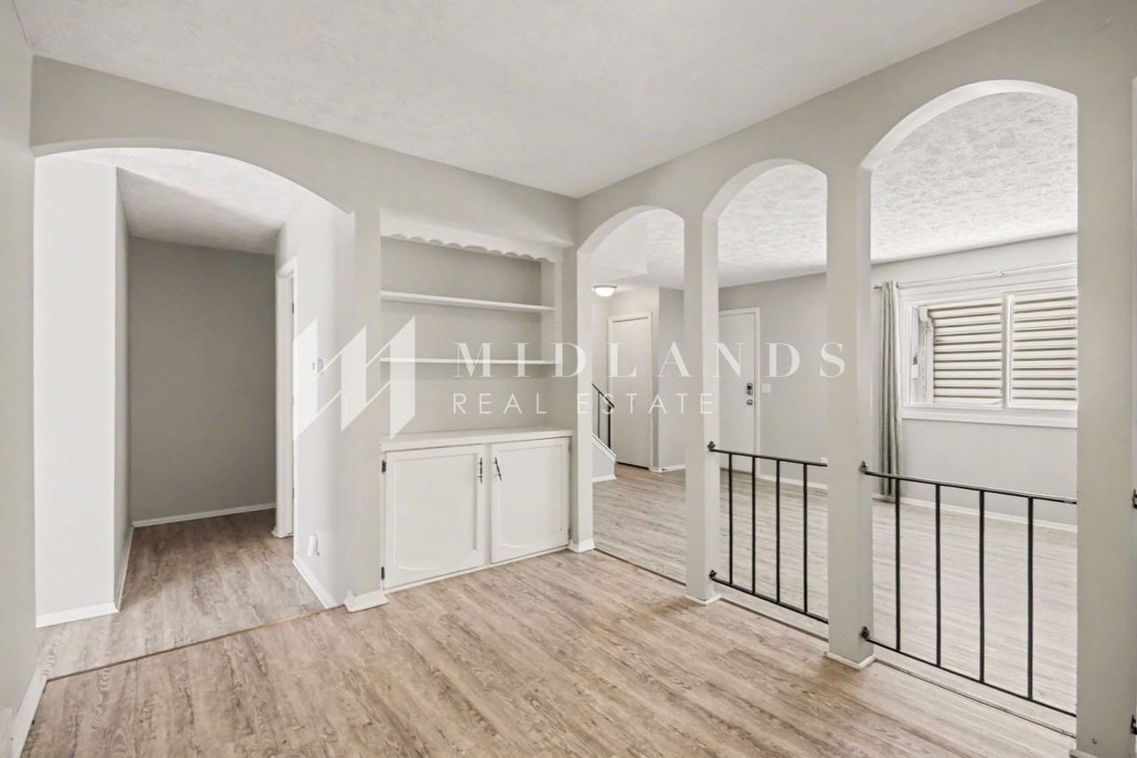 1009 Willow Ave - Photo 3 of 15