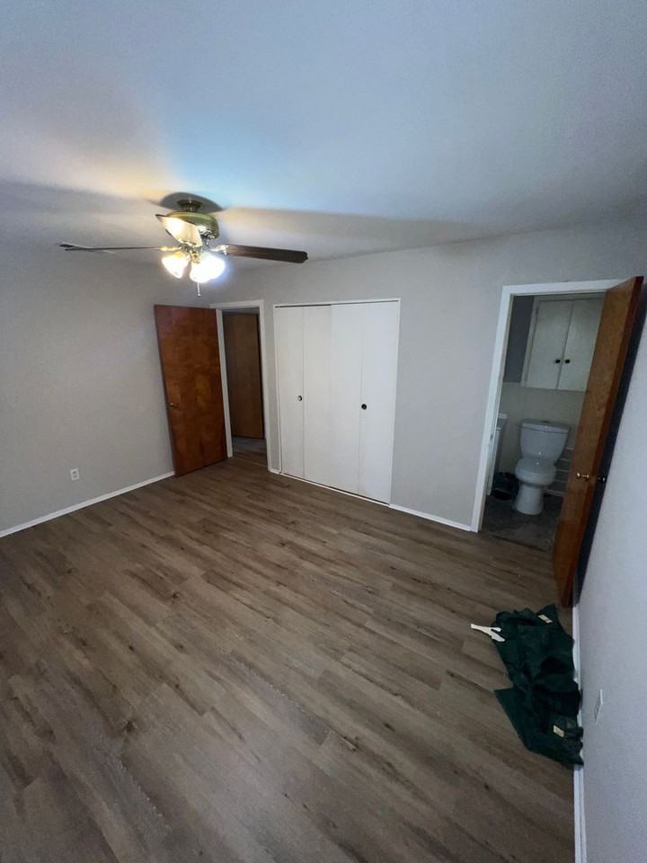 3036 Louise St - Photo 4 of 11