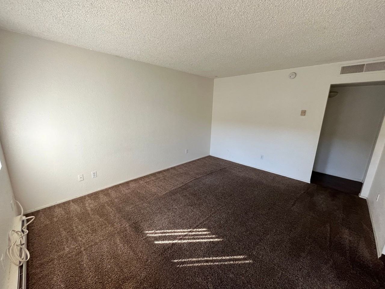 Sierra View Apts - Photo 3 of 16