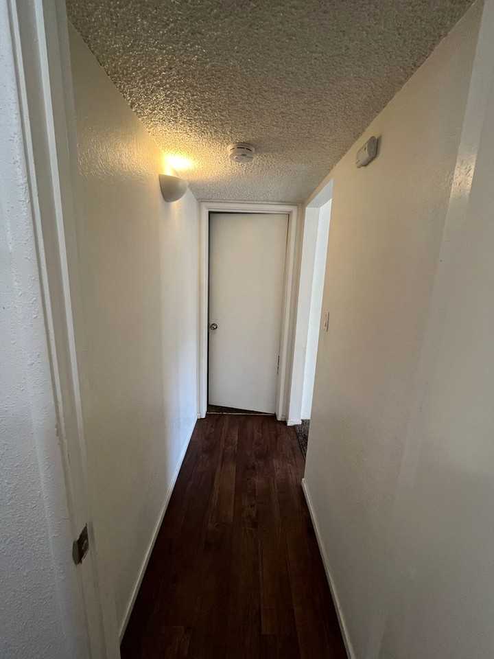 Sierra View Apts - Photo 7 of 16