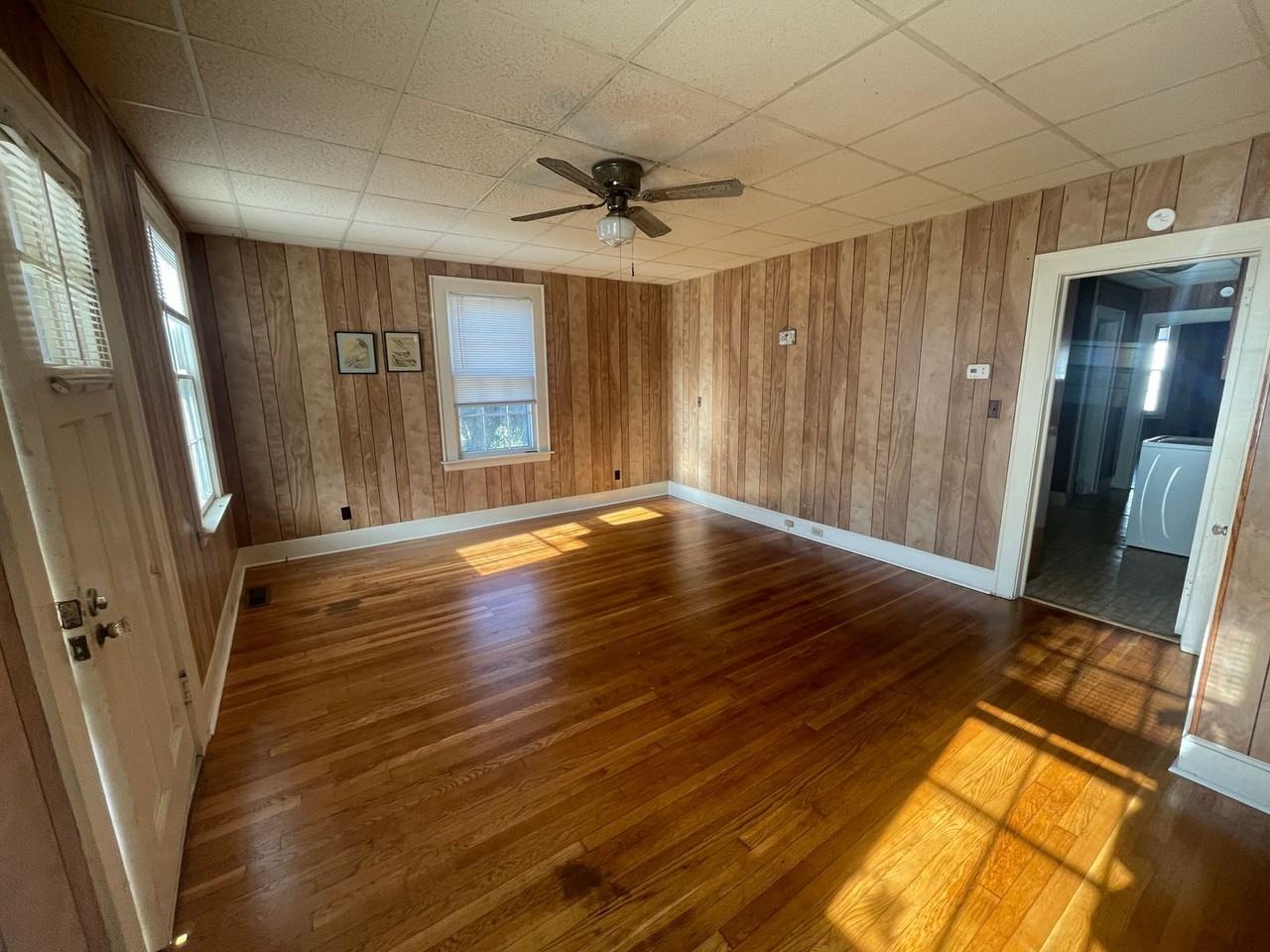 404 W Edgerton St - Photo 2 of 11