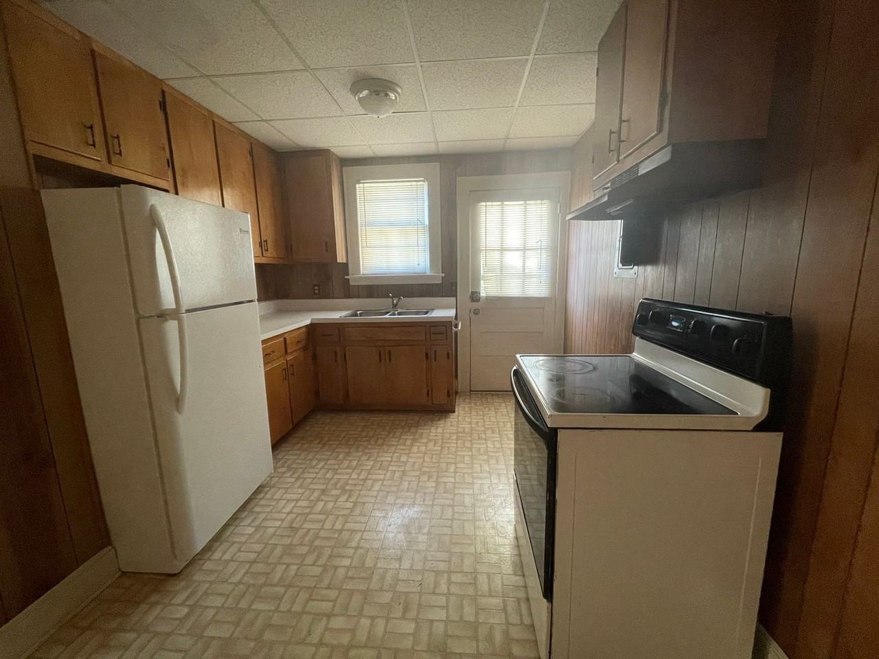 404 W Edgerton St - Photo 3 of 11