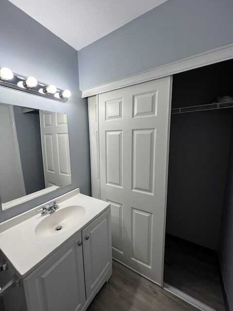 401 Smith St Apt B3 - Photo 4 of 11
