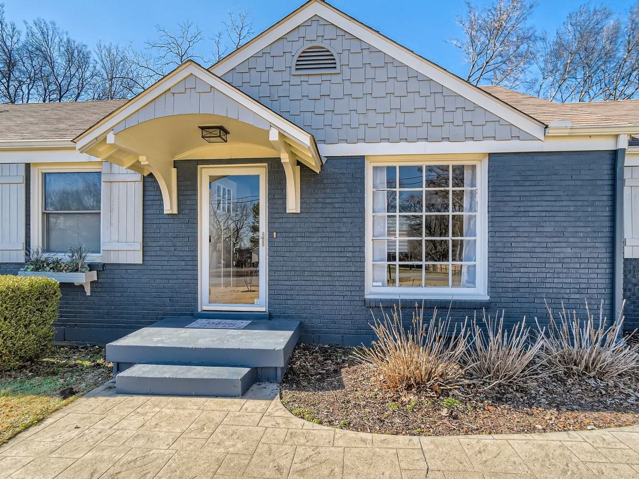 1608 Peerman Dr - Photo 2 of 26