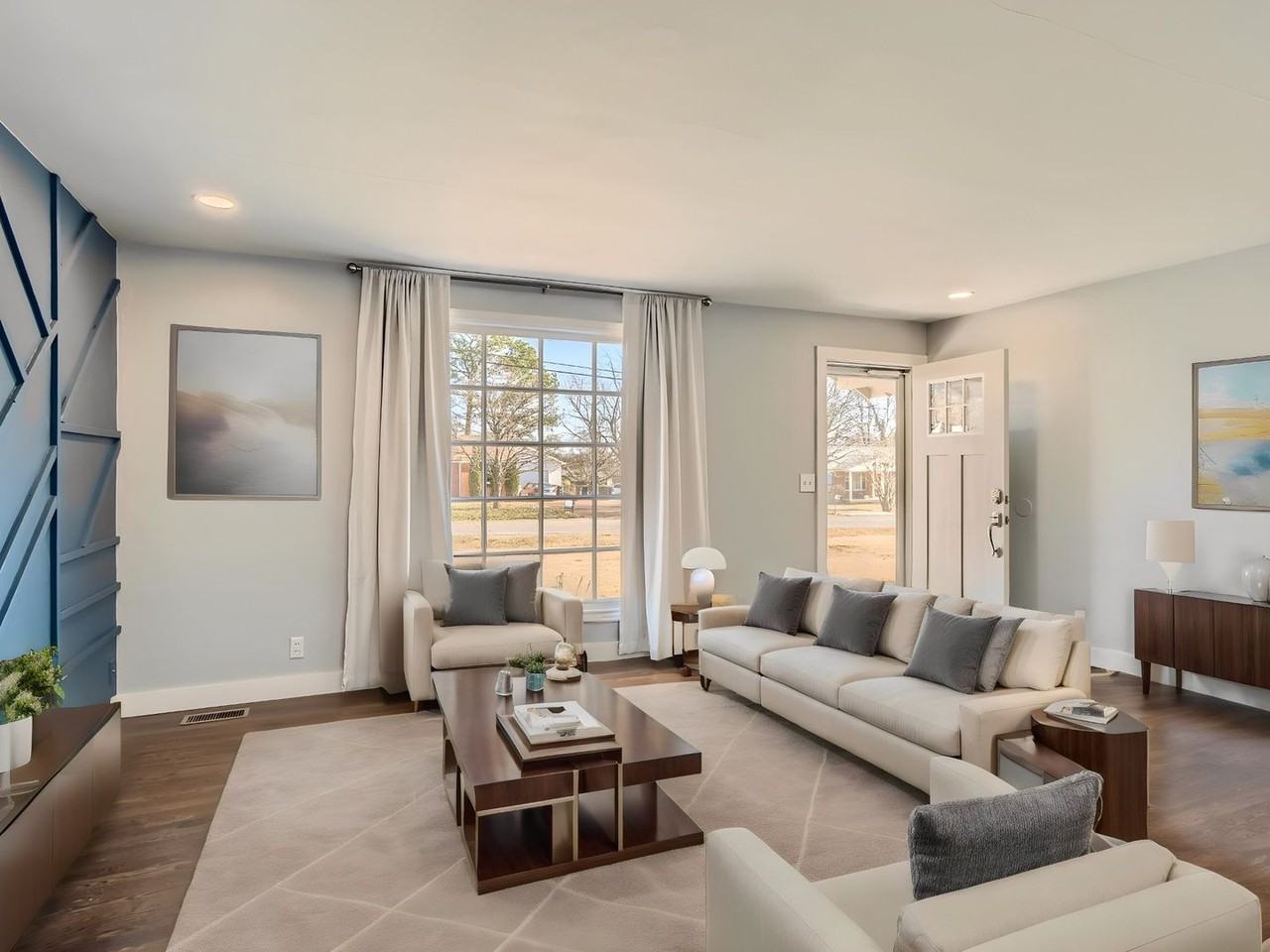 1608 Peerman Dr - Photo 4 of 26