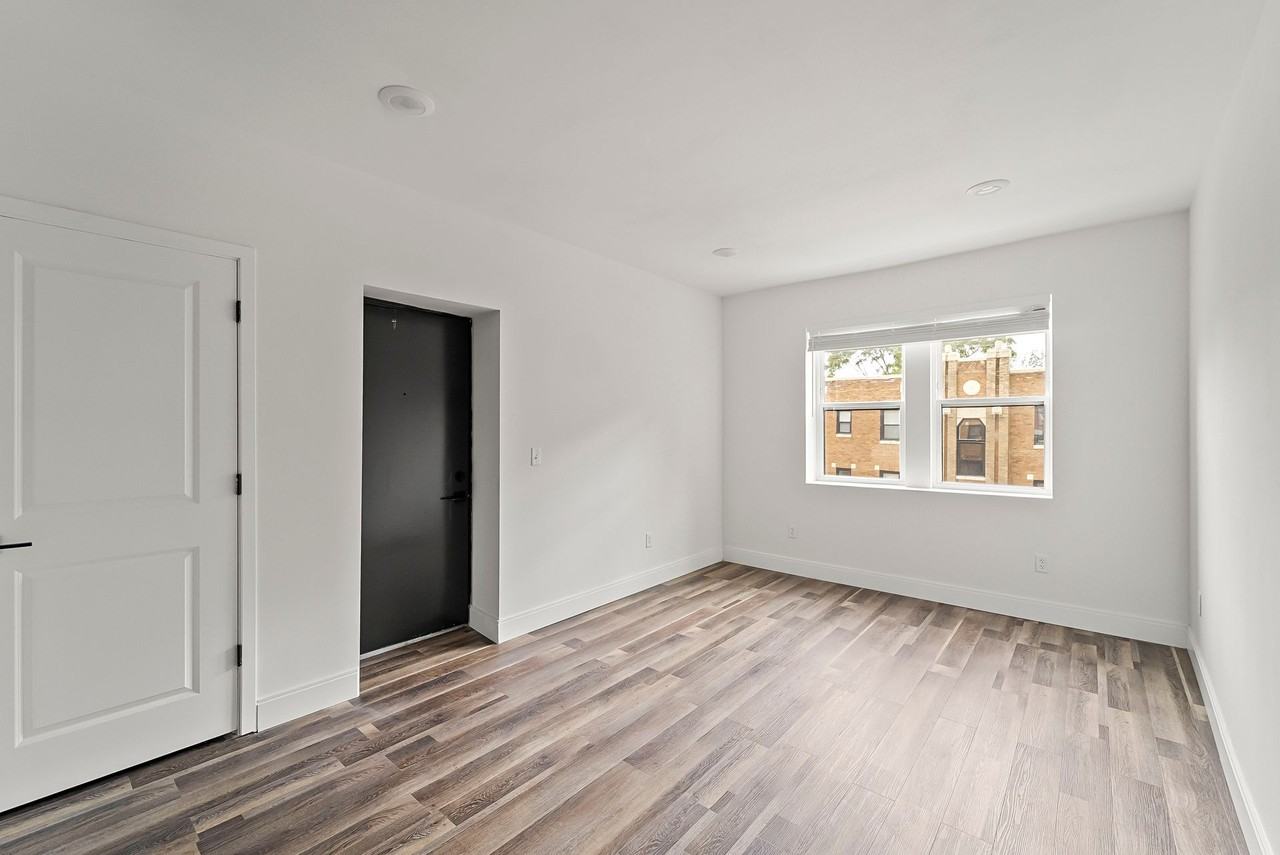 The Mark - Photo 5 of 50