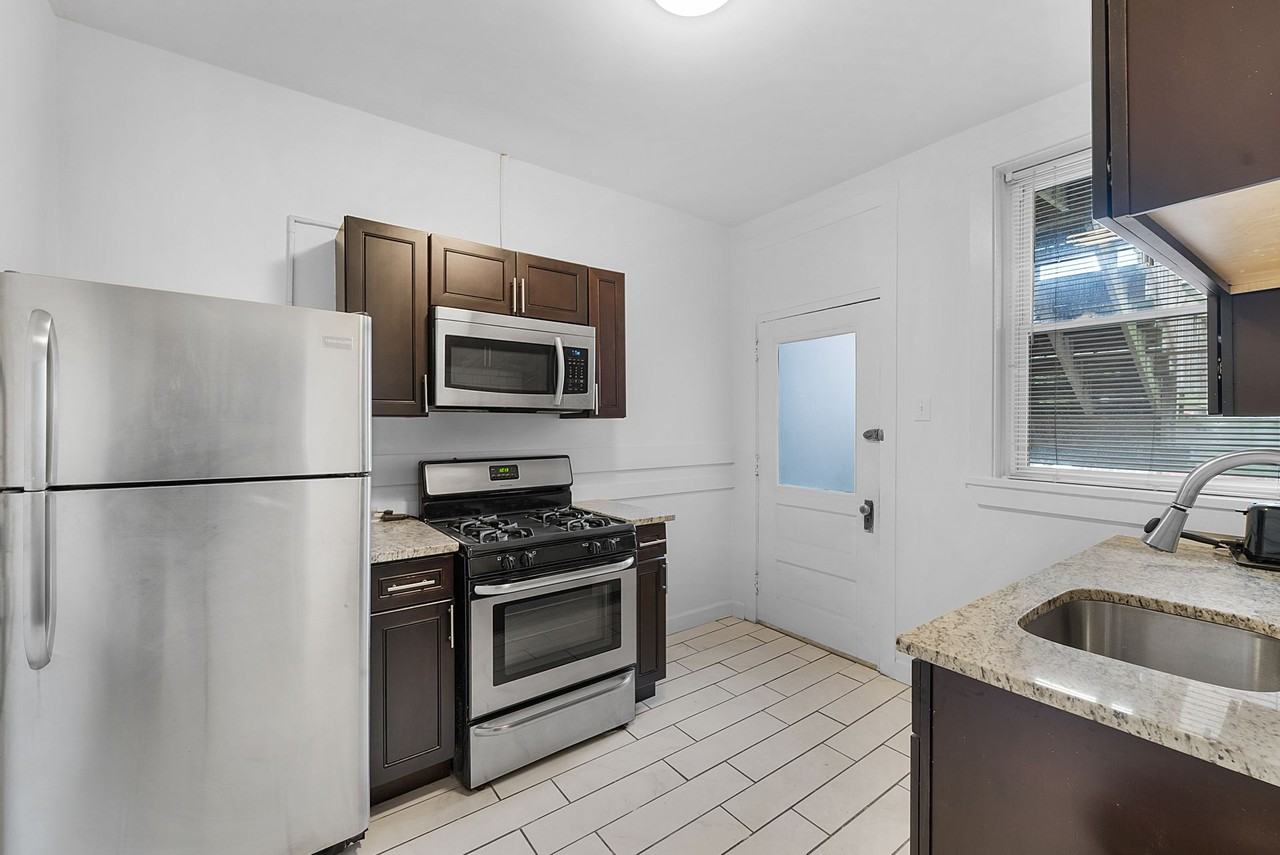 The Lyndon - Photo 3 of 15