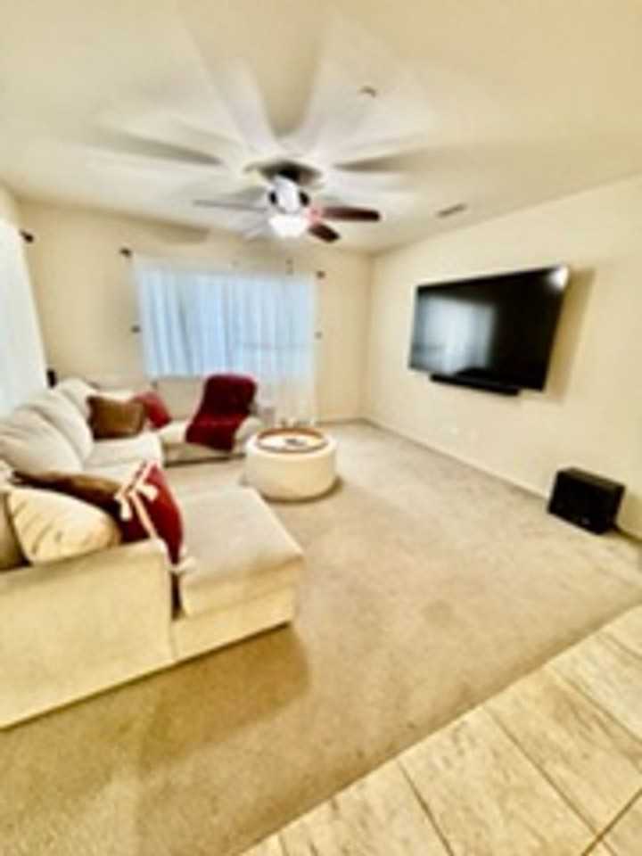 11751 Silver Birch Rd - Photo 5 of 7