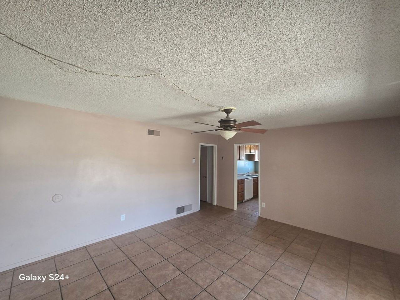 6187 Bagley Ave - Photo 3 of 16