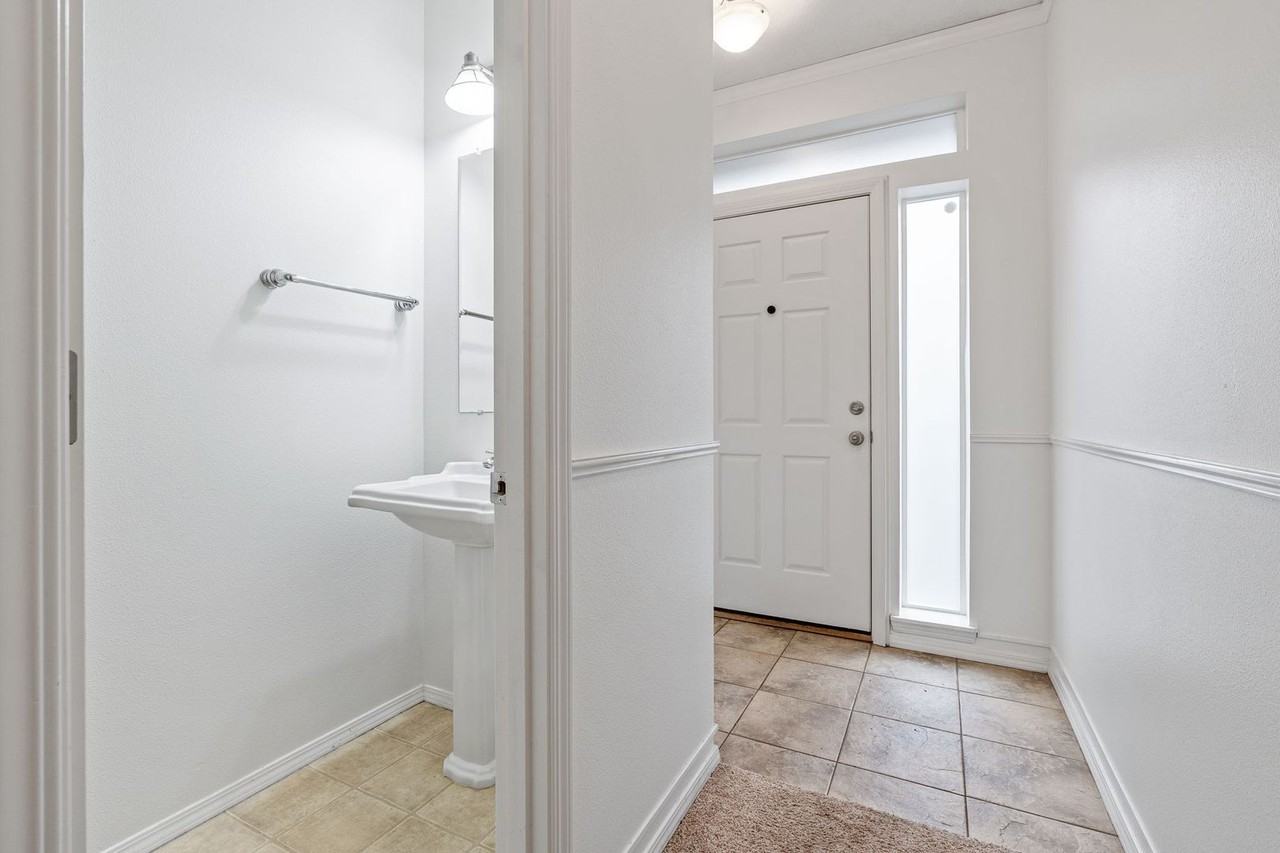 2378 Nw 168th Pl - Photo 3 of 32