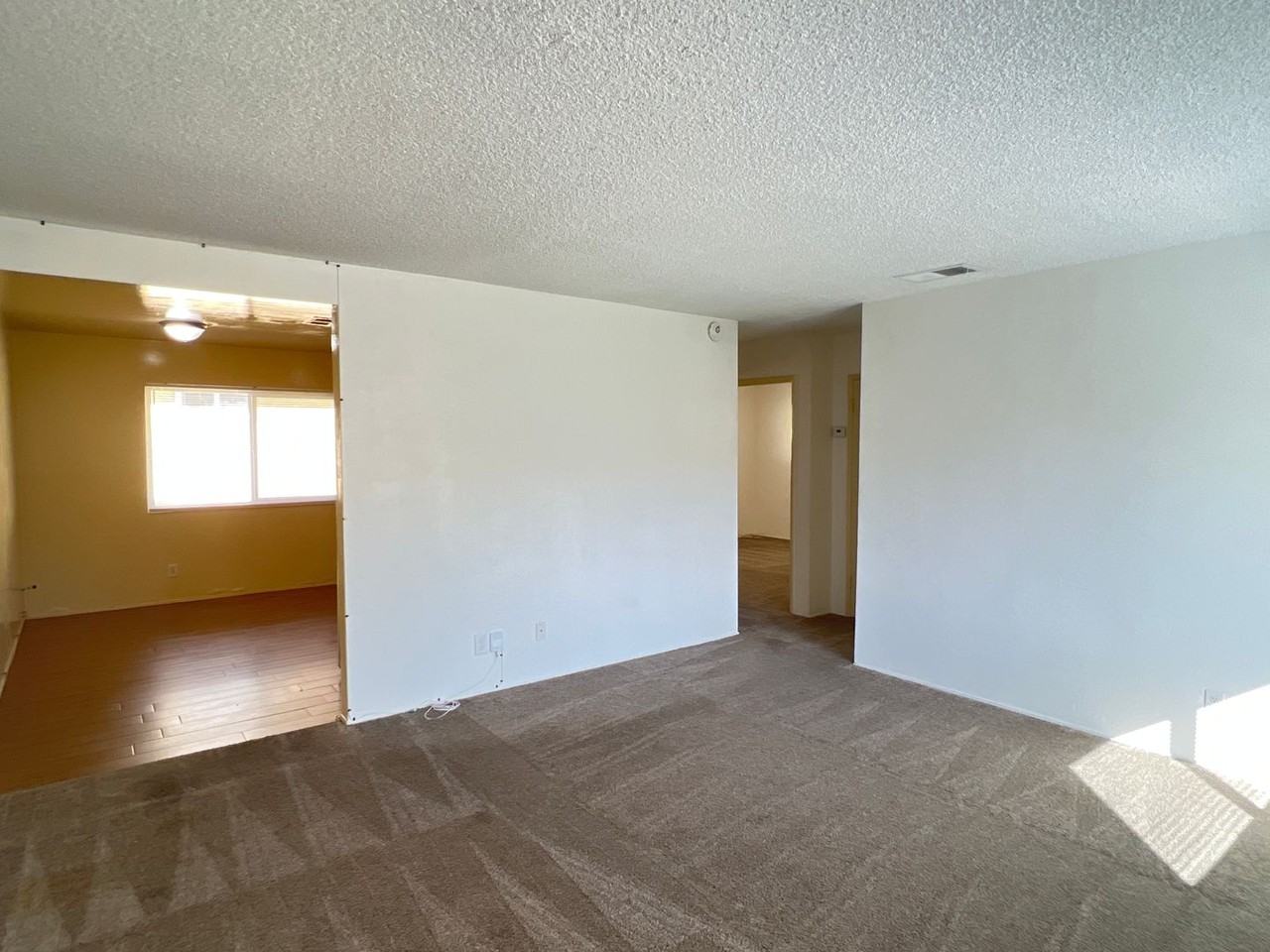 4236 Columbus St - Photo 3 of 12