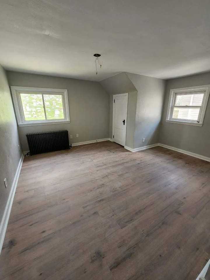 3915 Mount Troy Rd - Photo 4 of 15