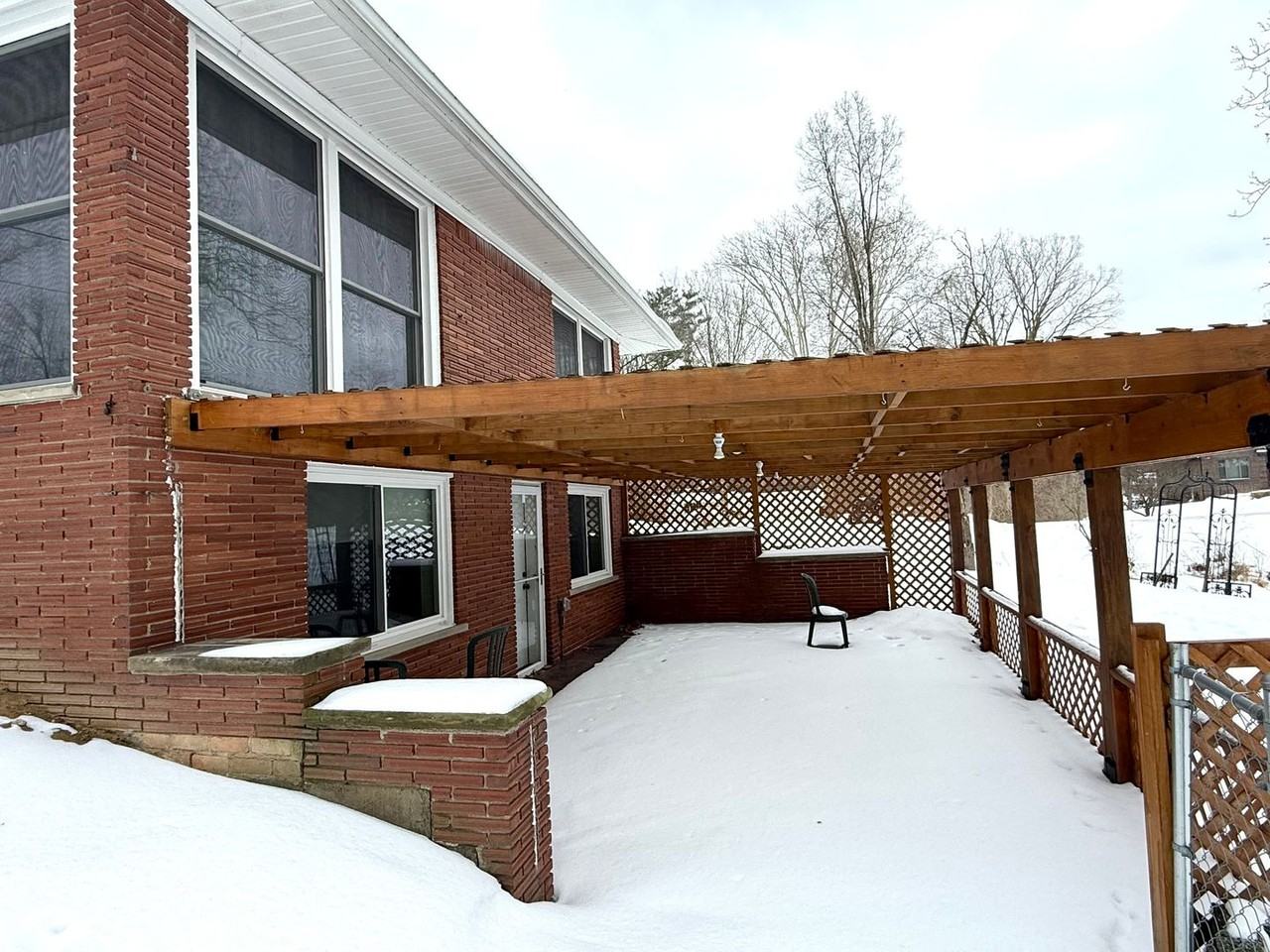 16431 Bell Creek Ln - Photo 3 of 22