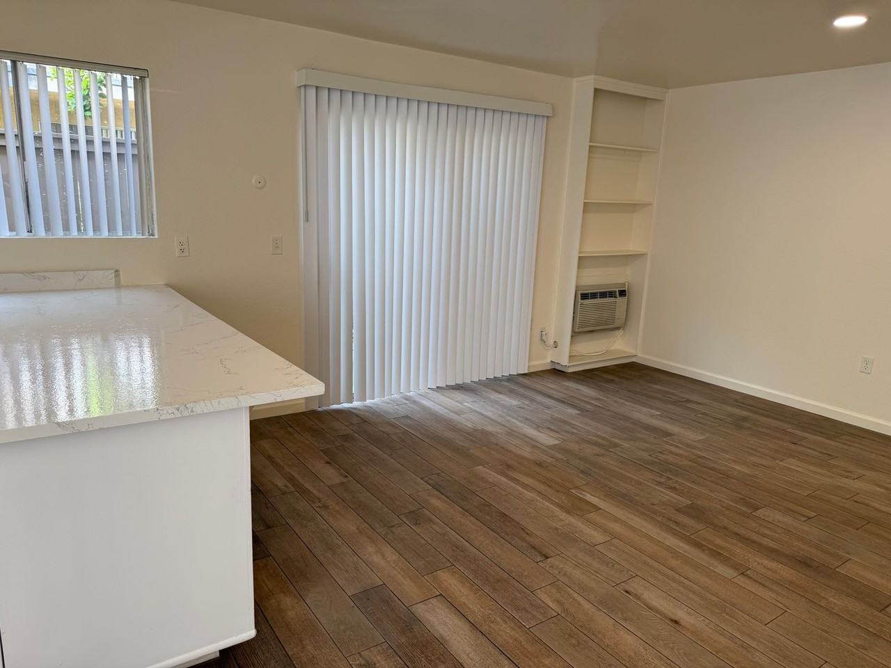 Mira Monte Apartments - Photo 6 of 10