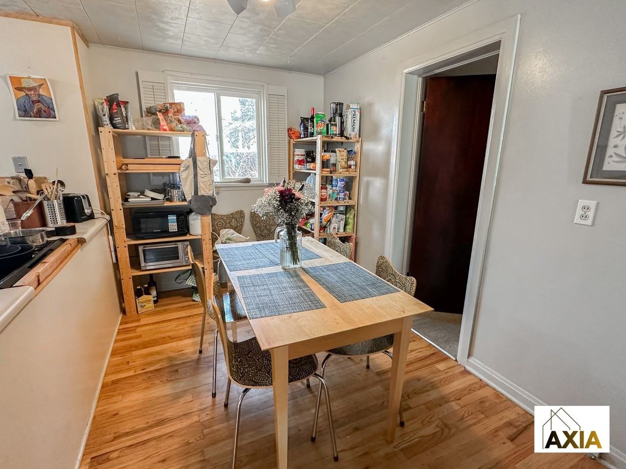 858 9th St - Photo 7 of 11