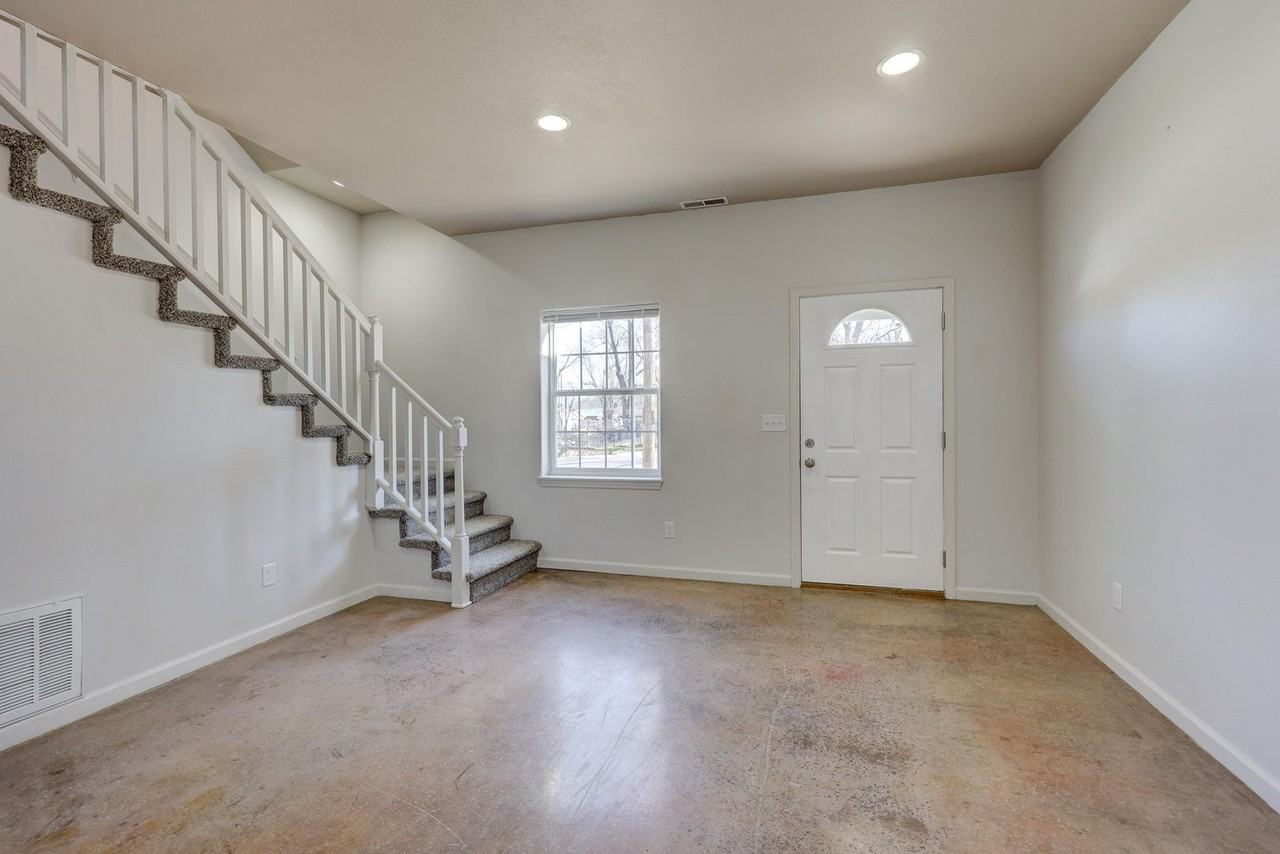 1001 Orchard St - Photo 5 of 25