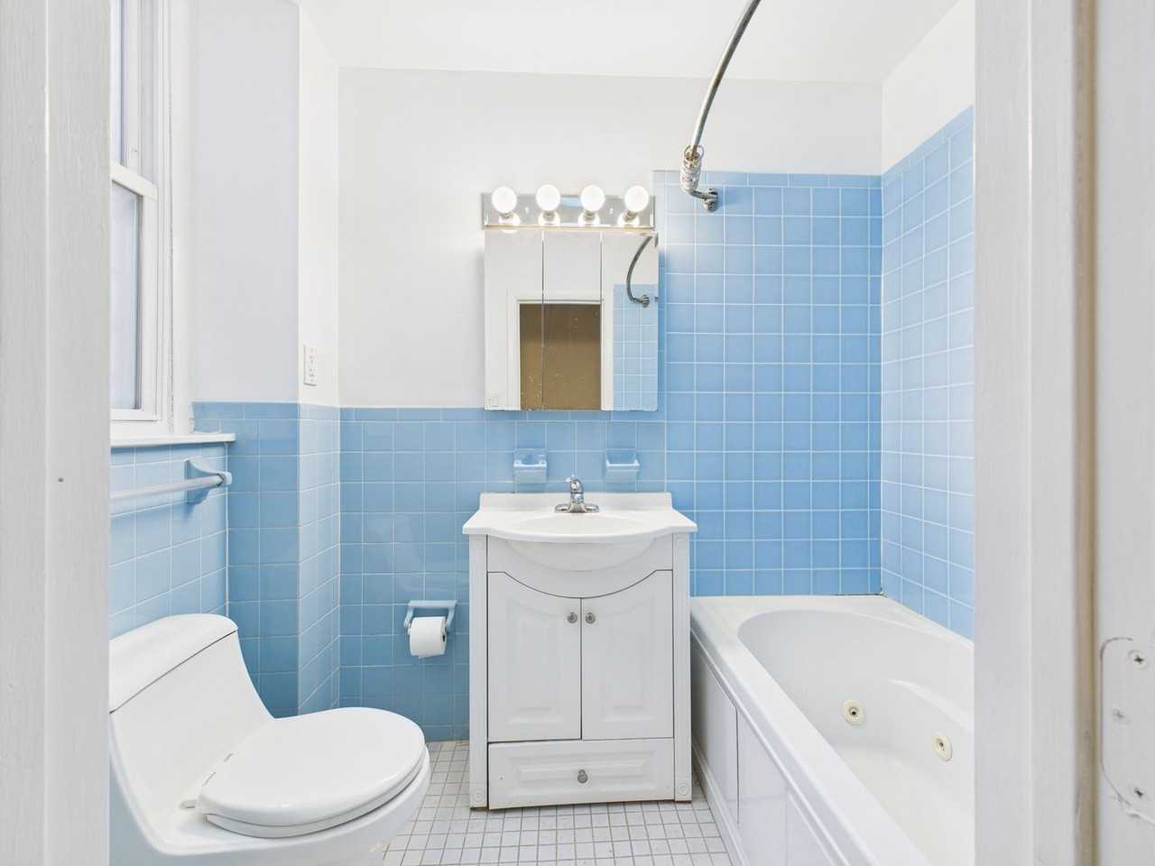 559 N 16th St - Photo 7 of 9