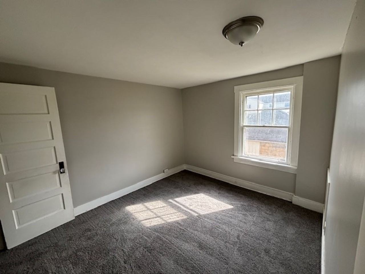 618 Farnsworth Ave - Photo 7 of 8