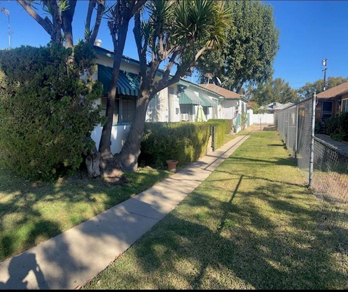 7020-7022 7020-7022 1⁄2 Hazeltine Ave - Photo 2 of 11