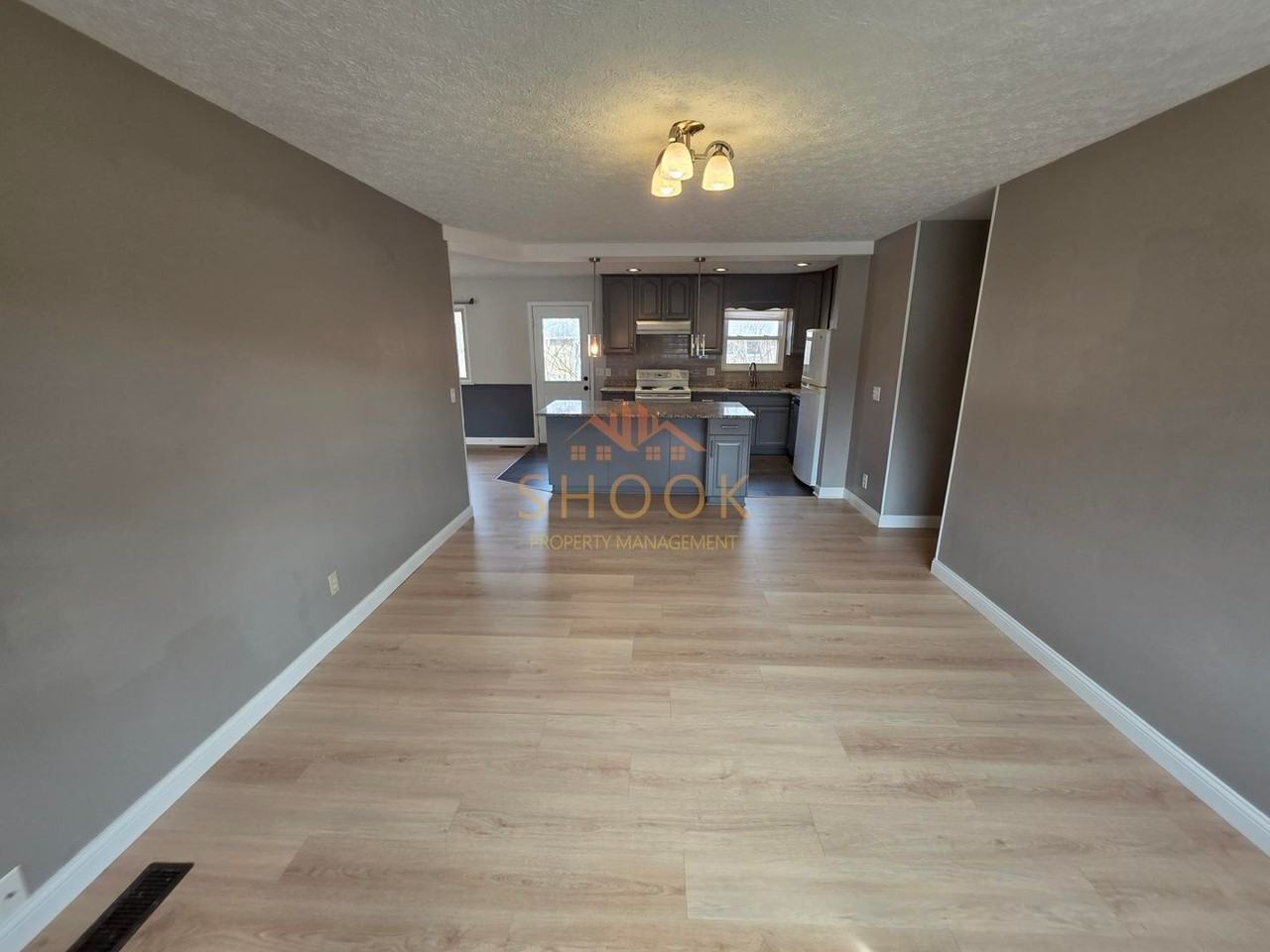 118 Magnolia Ct - Photo 2 of 18