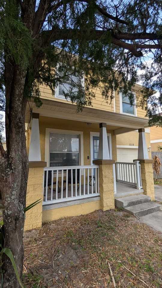 1019 W Anderson St - Photo 2 of 24