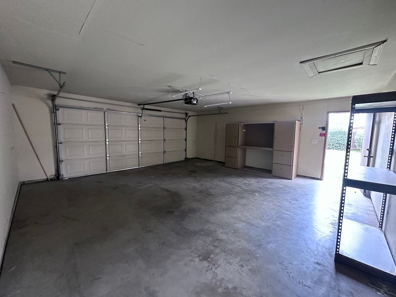 3829 W Hillsdale Ave - Photo 4 of 18