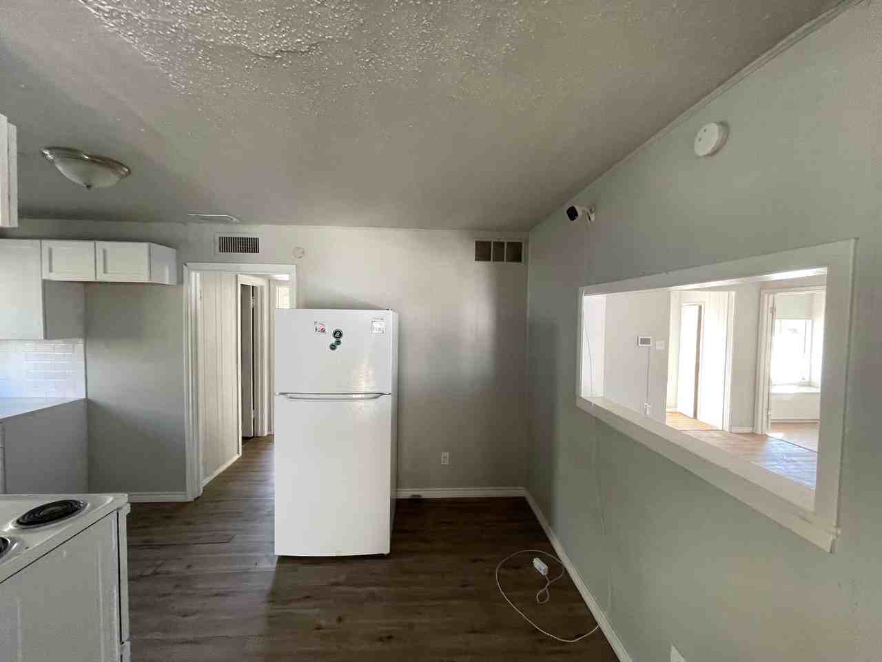 1442 Kirkwood St - Photo 7 of 15