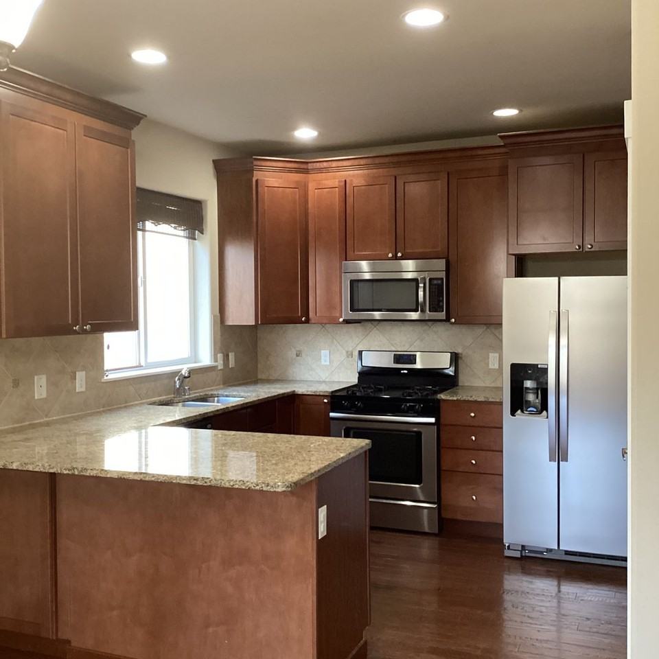 2715 158th Pl Sw - Photo 7 of 18