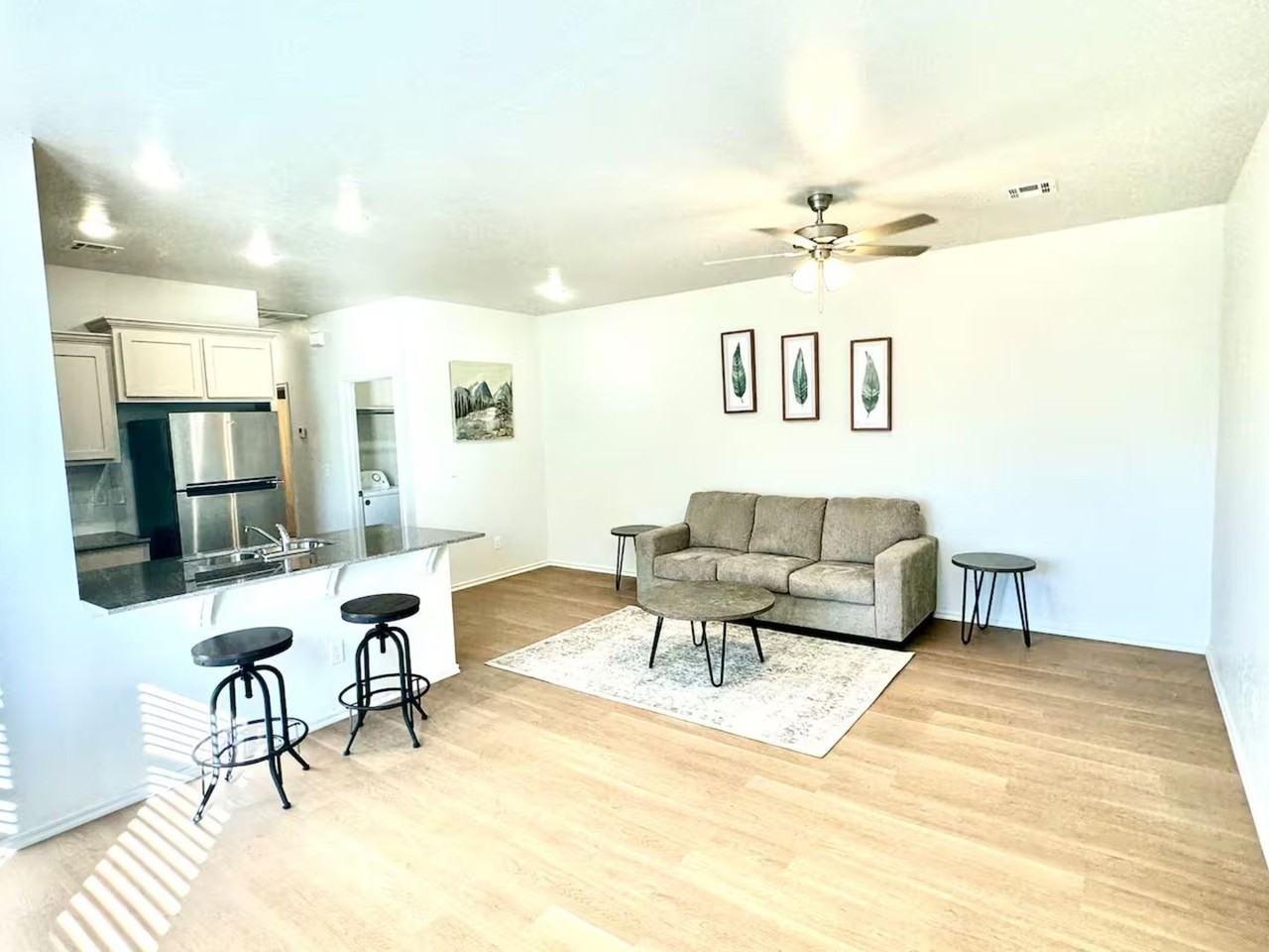 1301 Sw New York Ave #1 - Photo 7 of 18