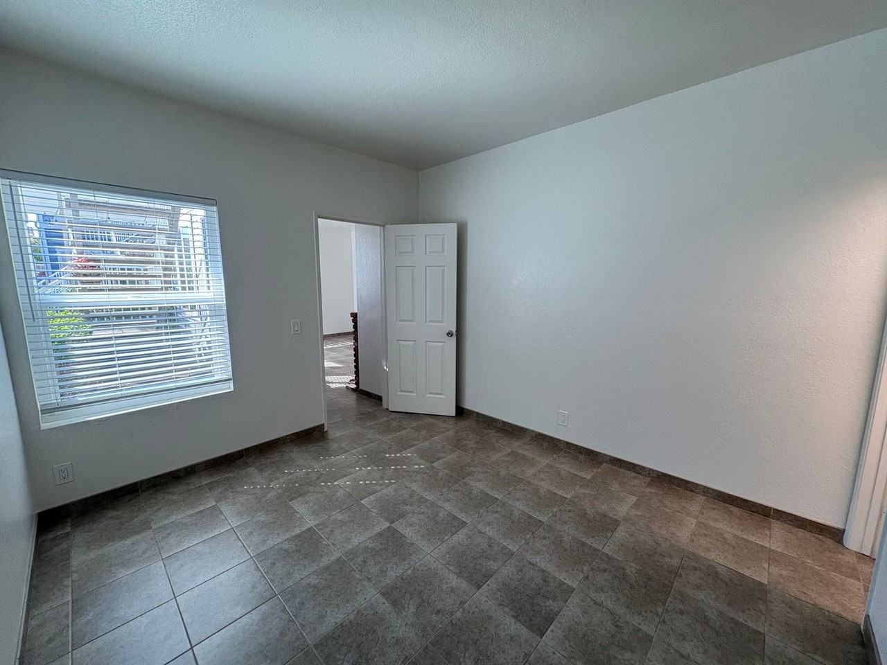 4344 Montalvo St - Photo 6 of 24