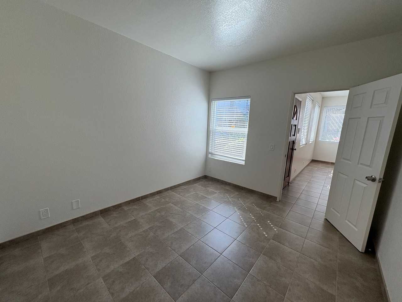 4344 Montalvo St - Photo 7 of 24