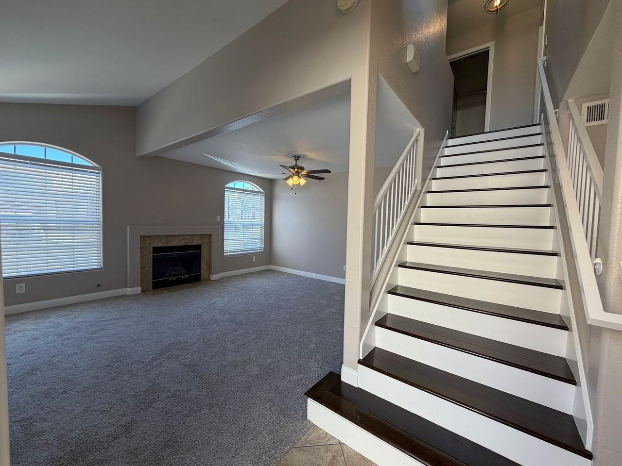 9655 Silver City Dr - Photo 6 of 35