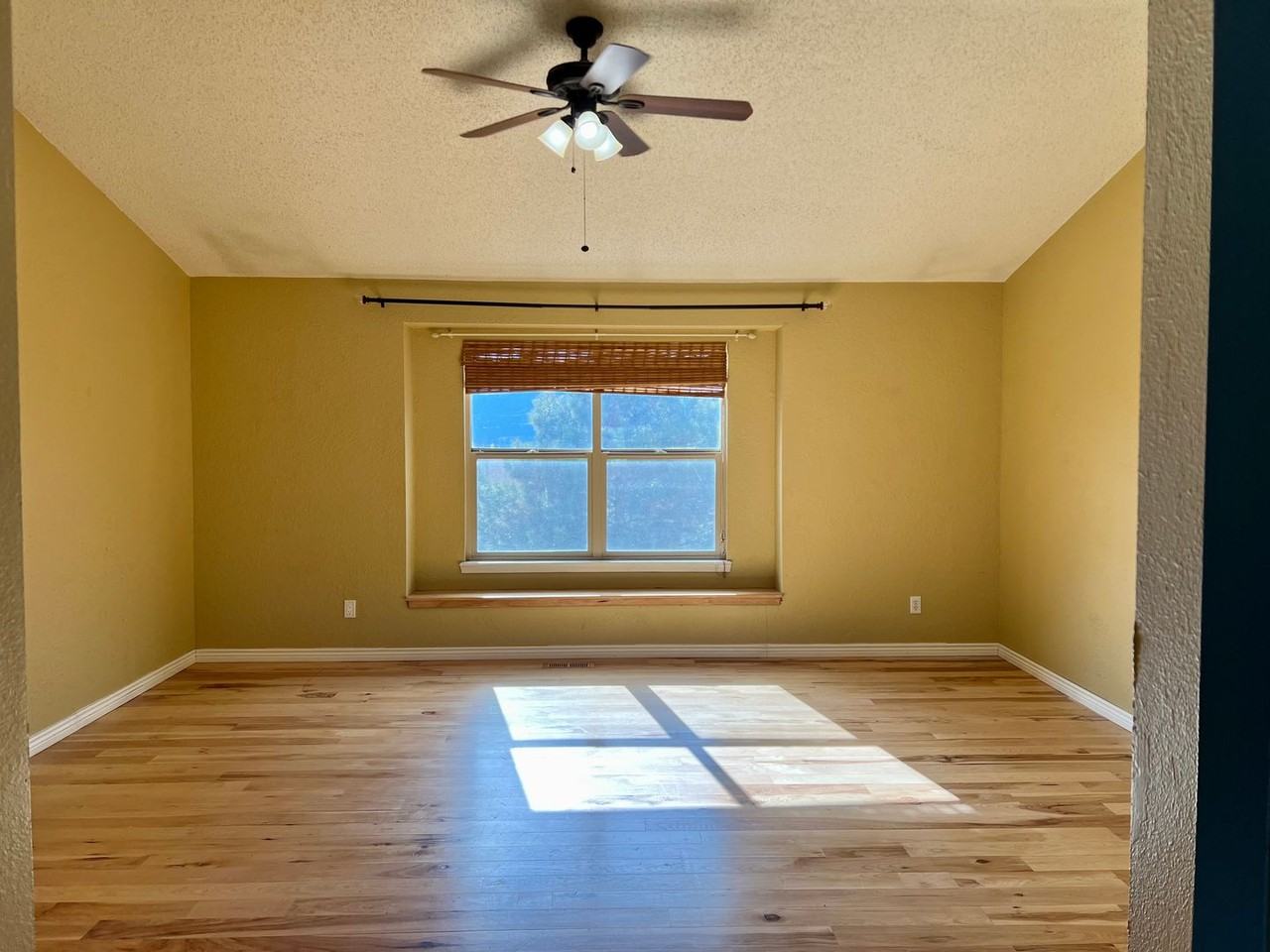 14440 Bermuda Dunes Way - Photo 4 of 25