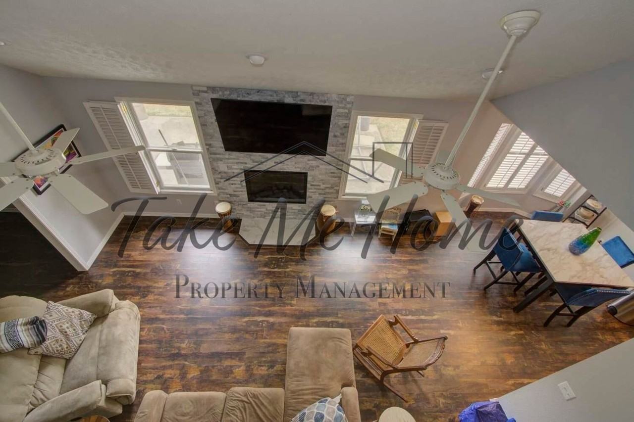 4046 S Warmwater Ave - Photo 3 of 16