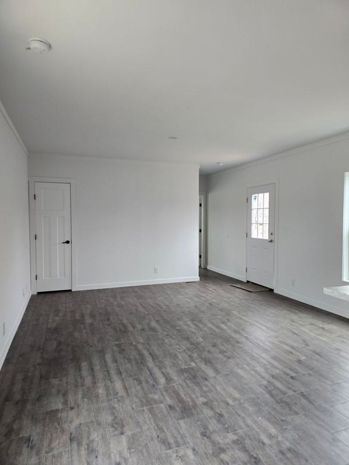 383 S 3rd Ave - Photo 4 of 16