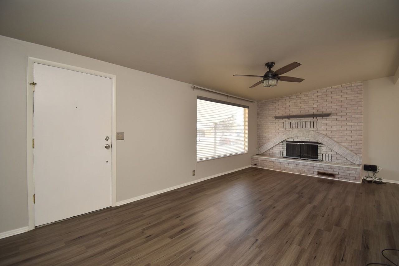 3136 S Beaver St - Photo 3 of 19