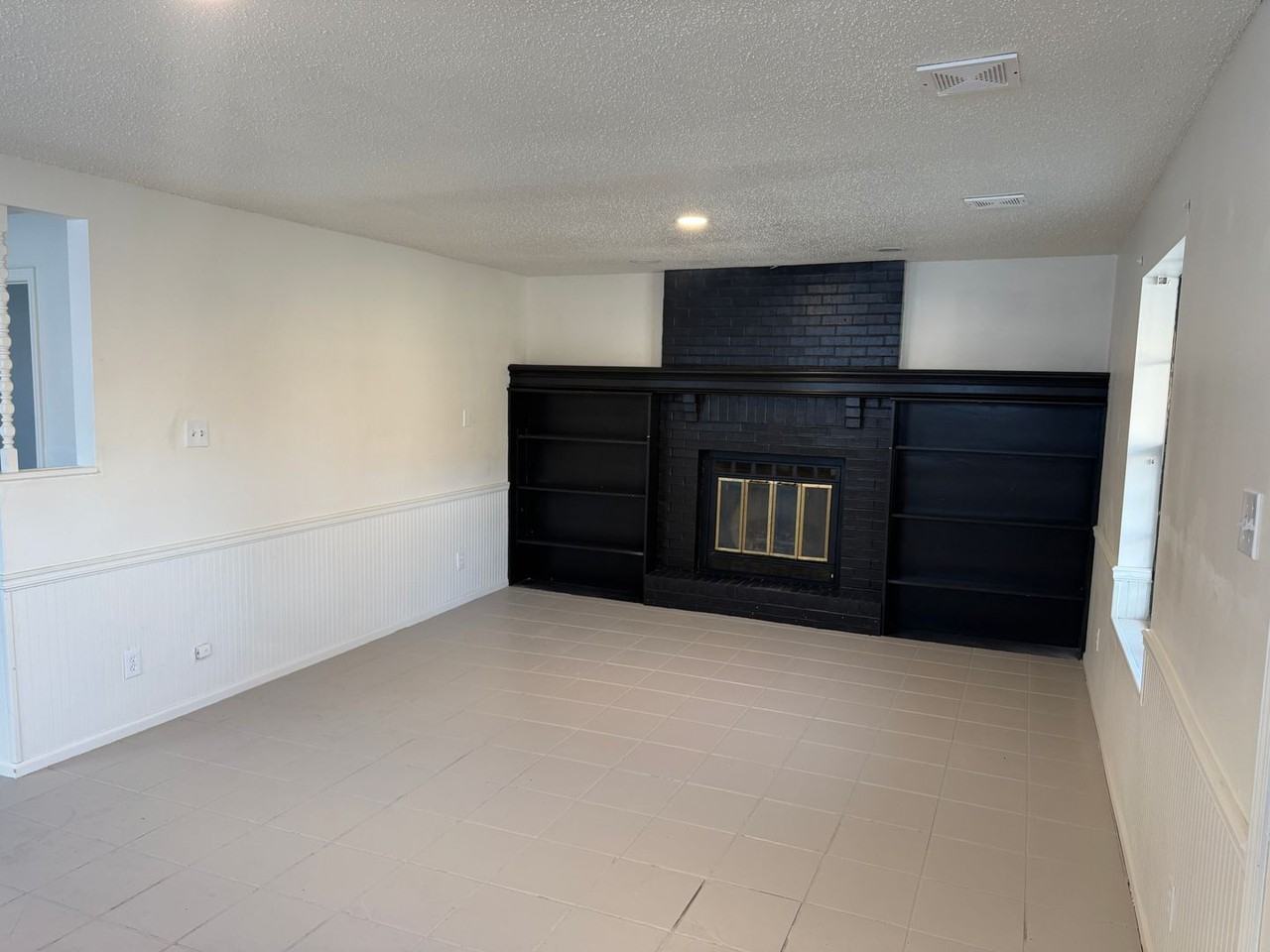 607 Tenny Ave - Photo 3 of 11